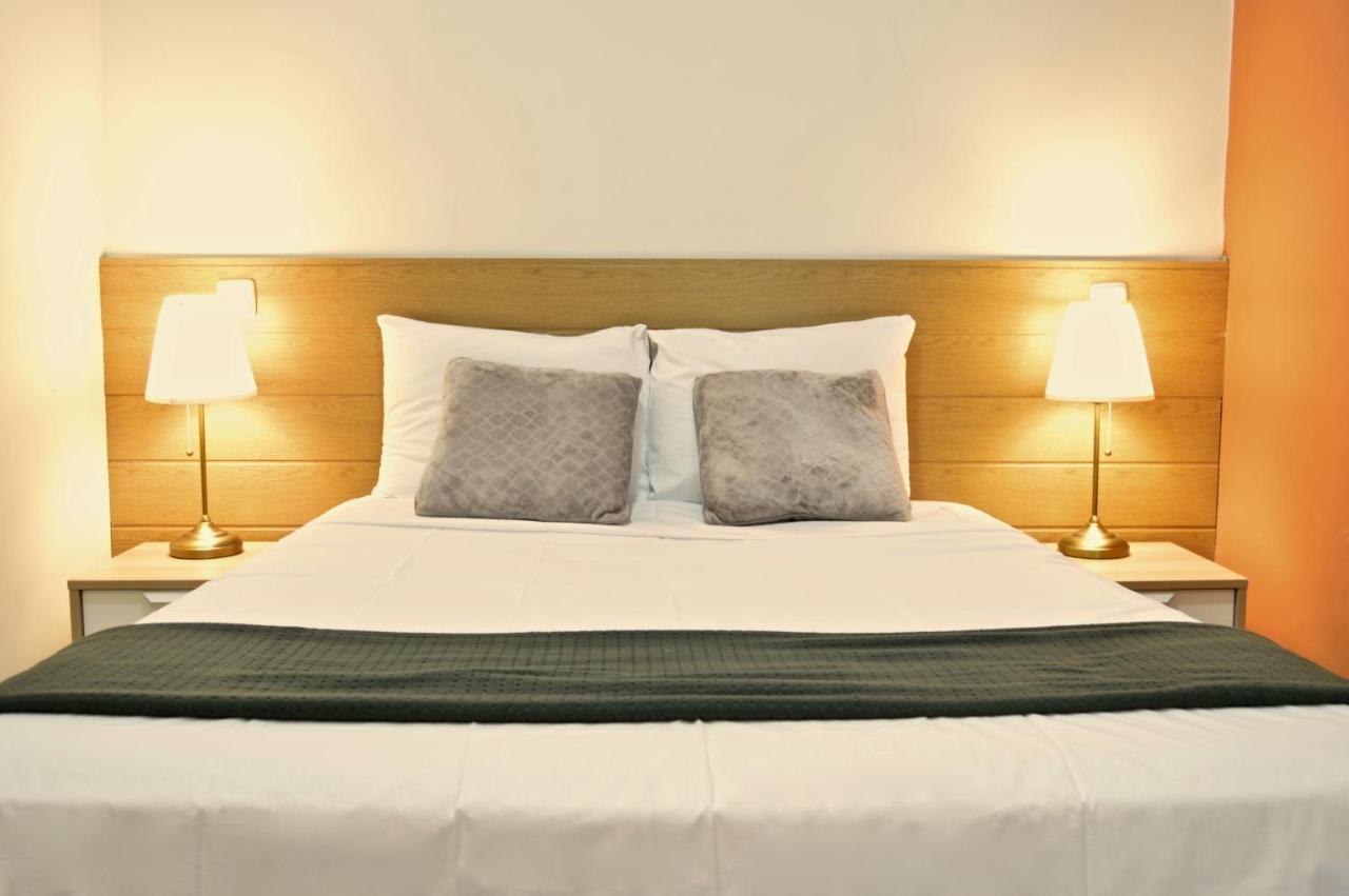 Apartamentos Fuencarral Madrid Ngoại thất bức ảnh