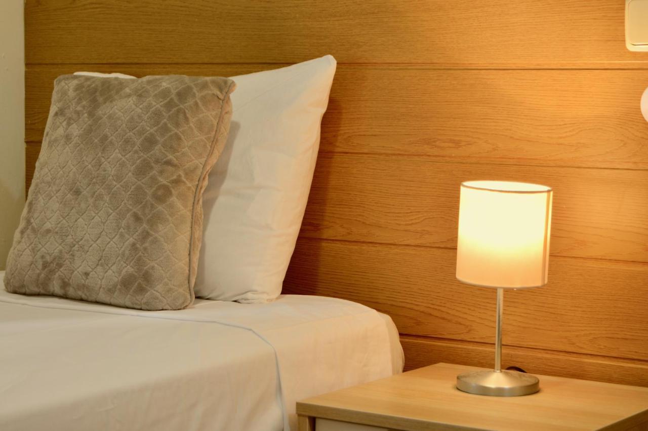 Apartamentos Fuencarral Madrid Ngoại thất bức ảnh